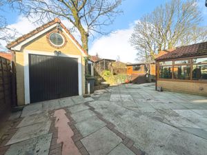 Garage- click for photo gallery